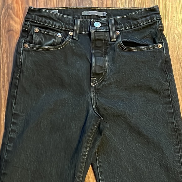 NWOT Levi’s Wedgie Straight, 25x26 - Picture 4 of 13